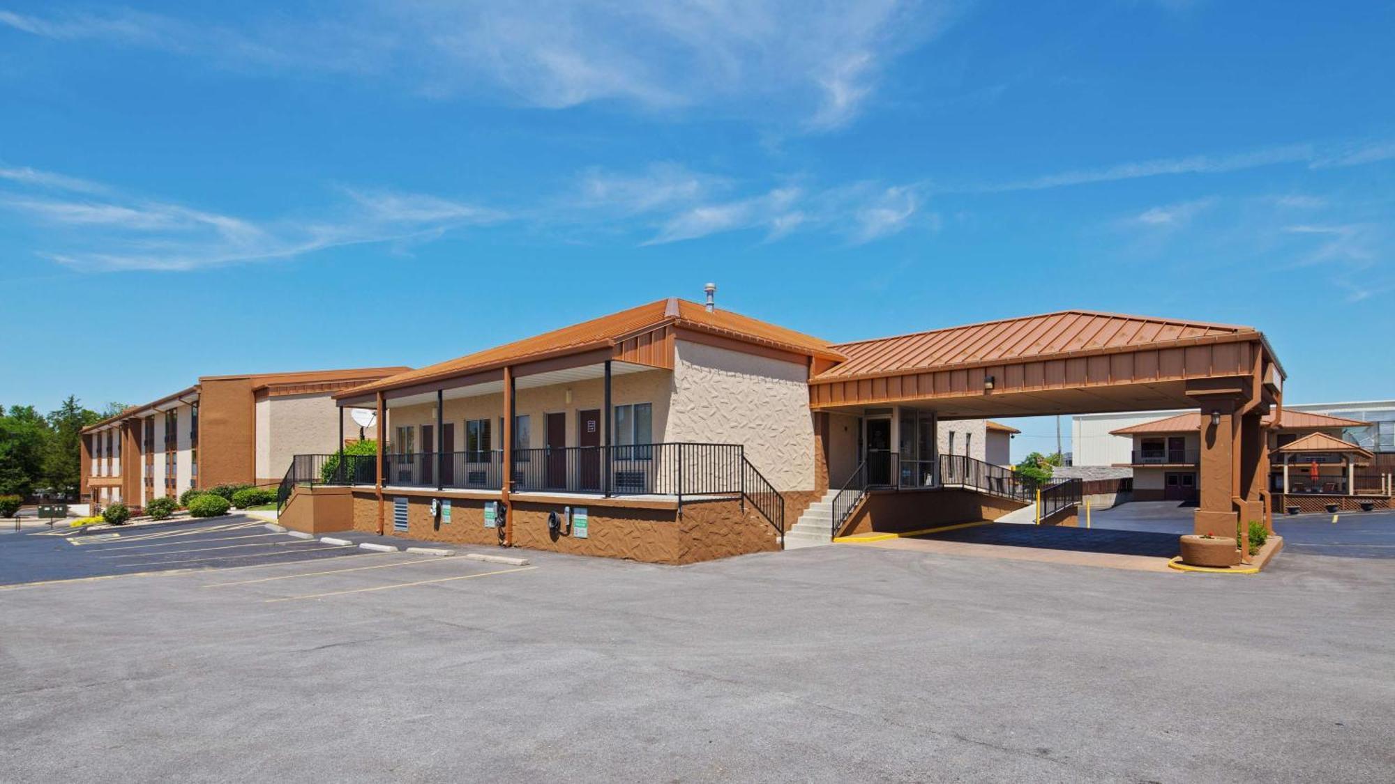 בראנסון Best Western Center Pointe Inn מראה חיצוני תמונה